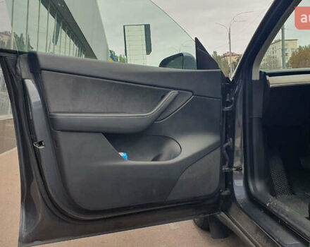 Тесла Model Y 2021 в Киеве на Automoto.ua Серый Тесла Model Y, объемом двигателя 0 л и пробегом 84 тыс. км за 27900 $, фото 21 на Automoto.ua