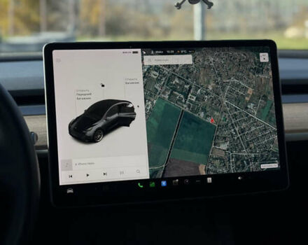 Серый Тесла Model Y, объемом двигателя 0 л и пробегом 44 тыс. км за 26000 $, фото 42 на Automoto.ua