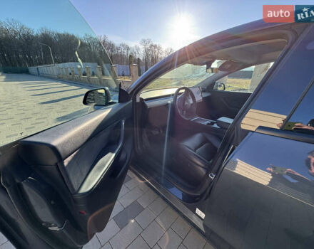 Серый Тесла Model Y, объемом двигателя 0 л и пробегом 81 тыс. км за 24500 $, фото 18 на Automoto.ua