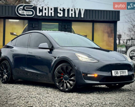 Серый Тесла Model Y, объемом двигателя 0 л и пробегом 107 тыс. км за 23999 $, фото 5 на Automoto.ua