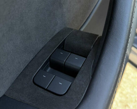 Серый Тесла Model Y, объемом двигателя 0 л и пробегом 44 тыс. км за 26000 $, фото 38 на Automoto.ua