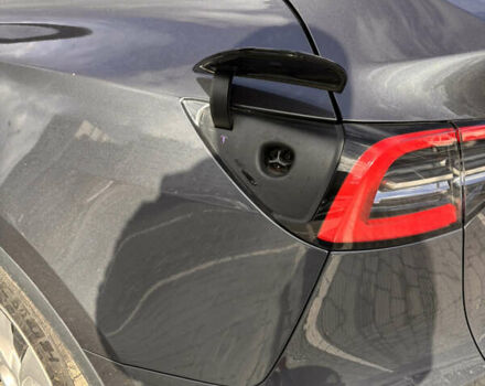 Тесла Model Y 2021 в Львове на Automoto.ua Серый Тесла Model Y, объемом двигателя 0 л и пробегом 135 тыс. км за 19300 $, фото 24 на Automoto.ua