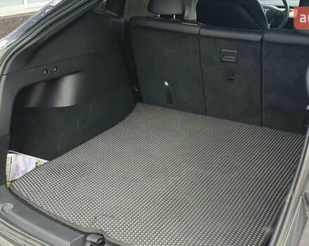 Серый Тесла Model Y, объемом двигателя 0 л и пробегом 84 тыс. км за 24999 $, фото 18 на Automoto.ua