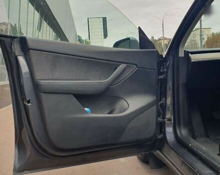 Сірий Тесла Model Y, об'ємом двигуна 0 л та пробігом 84 тис. км за 27900 $, фото 21 на Automoto.ua