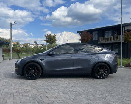 Серый Тесла Model Y, объемом двигателя 0 л и пробегом 69 тыс. км за 24100 $, фото 3 на Automoto.ua