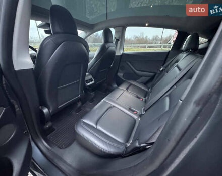 Серый Тесла Model Y, объемом двигателя 0 л и пробегом 107 тыс. км за 23999 $, фото 46 на Automoto.ua