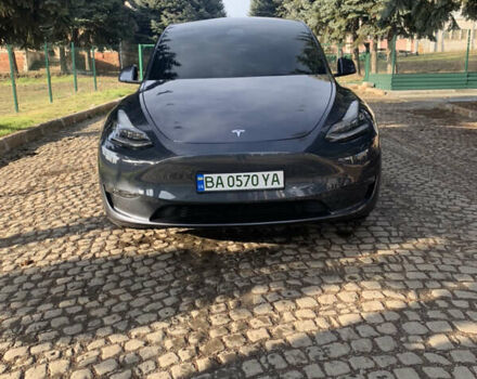 Серый Тесла Model Y, объемом двигателя 0 л и пробегом 39 тыс. км за 34200 $, фото 1 на Automoto.ua