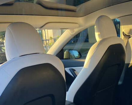 Серый Тесла Model Y, объемом двигателя 0 л и пробегом 98 тыс. км за 25300 $, фото 6 на Automoto.ua