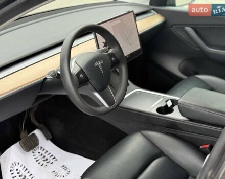 Серый Тесла Model Y, объемом двигателя 0 л и пробегом 225 тыс. км за 17900 $, фото 3 на Automoto.ua