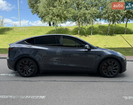 Серый Тесла Model Y, объемом двигателя 0 л и пробегом 42 тыс. км за 29900 $, фото 5 на Automoto.ua