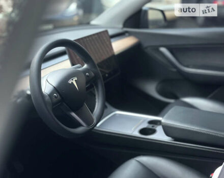 Серый Тесла Model Y, объемом двигателя 0 л и пробегом 74 тыс. км за 31990 $, фото 13 на Automoto.ua