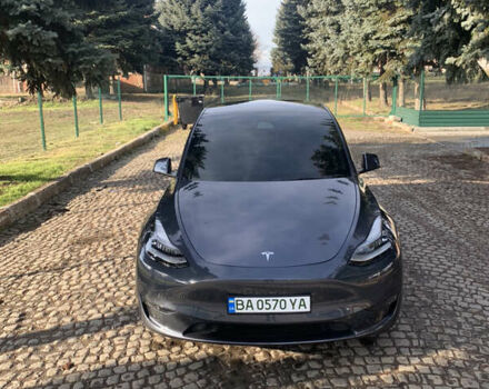 Серый Тесла Model Y, объемом двигателя 0 л и пробегом 39 тыс. км за 34200 $, фото 2 на Automoto.ua