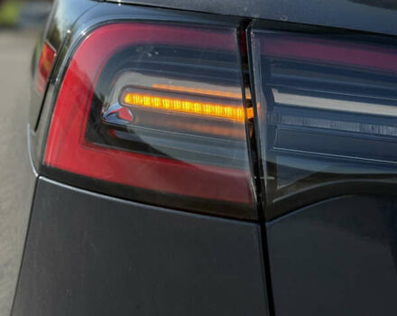 Серый Тесла Model Y, объемом двигателя 0 л и пробегом 44 тыс. км за 26000 $, фото 18 на Automoto.ua