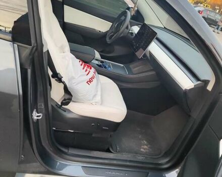 Серый Тесла Model Y, объемом двигателя 0 л и пробегом 53 тыс. км за 32761 $, фото 4 на Automoto.ua