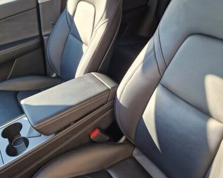 Сірий Тесла Model Y, об'ємом двигуна 0 л та пробігом 80 тис. км за 27700 $, фото 16 на Automoto.ua