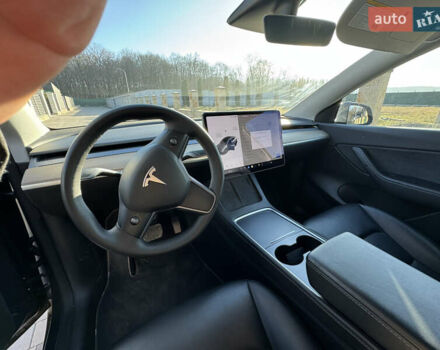 Серый Тесла Model Y, объемом двигателя 0 л и пробегом 81 тыс. км за 24500 $, фото 20 на Automoto.ua