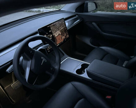 Серый Тесла Model Y, объемом двигателя 0 л и пробегом 110 тыс. км за 23700 $, фото 15 на Automoto.ua