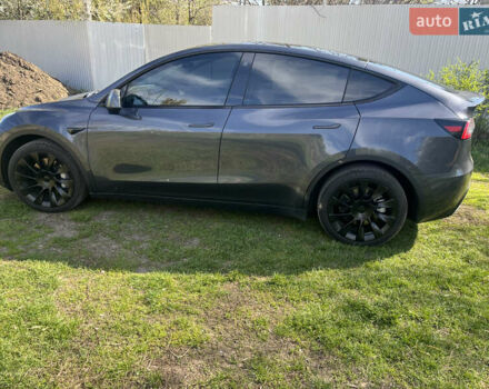 Серый Тесла Model Y, объемом двигателя 0 л и пробегом 68 тыс. км за 33000 $, фото 5 на Automoto.ua