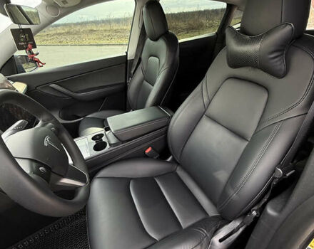 Сірий Тесла Model Y, об'ємом двигуна 0 л та пробігом 96 тис. км за 27500 $, фото 41 на Automoto.ua