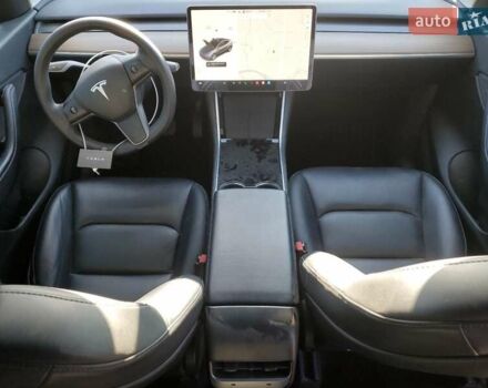 Серый Тесла Model Y, объемом двигателя 0 л и пробегом 173 тыс. км за 9100 $, фото 6 на Automoto.ua