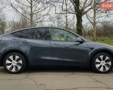 Серый Тесла Model Y, объемом двигателя 0 л и пробегом 92 тыс. км за 24499 $, фото 3 на Automoto.ua