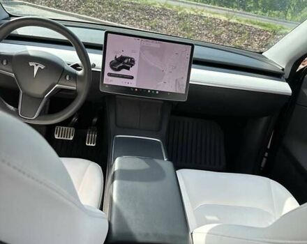 Сірий Тесла Model Y, об'ємом двигуна 0 л та пробігом 74 тис. км за 27800 $, фото 7 на Automoto.ua