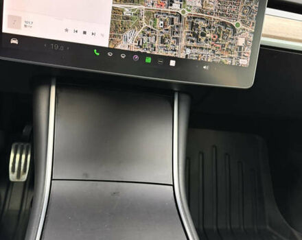 Тесла Model Y 2021 в Львове на Automoto.ua Серый Тесла Model Y, объемом двигателя 0 л и пробегом 135 тыс. км за 19300 $, фото 27 на Automoto.ua