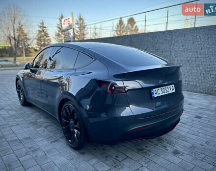 Серый Тесла Model Y, объемом двигателя 0 л и пробегом 97 тыс. км за 25000 $, фото 4 на Automoto.ua