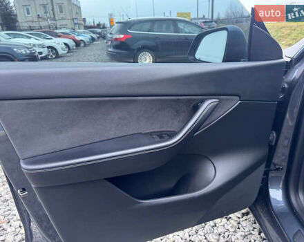 Серый Тесла Model Y, объемом двигателя 0 л и пробегом 107 тыс. км за 23999 $, фото 52 на Automoto.ua
