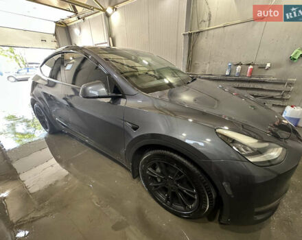 Серый Тесла Model Y, объемом двигателя 0 л и пробегом 55 тыс. км за 29000 $, фото 7 на Automoto.ua