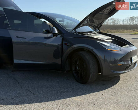 Серый Тесла Model Y, объемом двигателя 0 л и пробегом 44 тыс. км за 26000 $, фото 22 на Automoto.ua