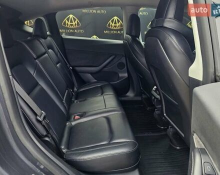 Серый Тесла Model Y, объемом двигателя 0 л и пробегом 97 тыс. км за 25300 $, фото 12 на Automoto.ua