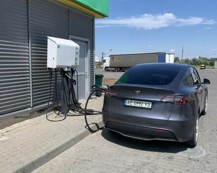 Серый Тесла Model Y, объемом двигателя 0 л и пробегом 90 тыс. км за 22000 $, фото 1 на Automoto.ua