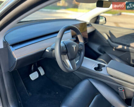 Серый Тесла Model Y, объемом двигателя 0 л и пробегом 32 тыс. км за 32100 $, фото 19 на Automoto.ua