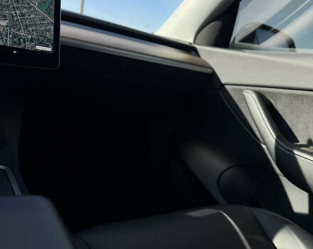 Серый Тесла Model Y, объемом двигателя 0 л и пробегом 44 тыс. км за 26000 $, фото 44 на Automoto.ua