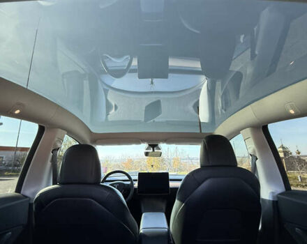 Серый Тесла Model Y, объемом двигателя 0 л и пробегом 44 тыс. км за 26000 $, фото 45 на Automoto.ua