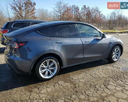 Серый Тесла Model Y, объемом двигателя 0 л и пробегом 173 тыс. км за 9100 $, фото 3 на Automoto.ua