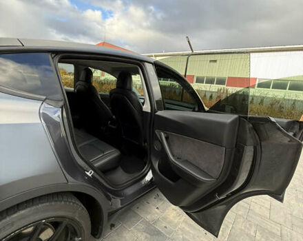 Сірий Тесла Model Y, об'ємом двигуна 0 л та пробігом 110 тис. км за 30000 $, фото 8 на Automoto.ua