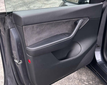 Сірий Тесла Model Y, об'ємом двигуна 0 л та пробігом 91 тис. км за 23400 $, фото 74 на Automoto.ua