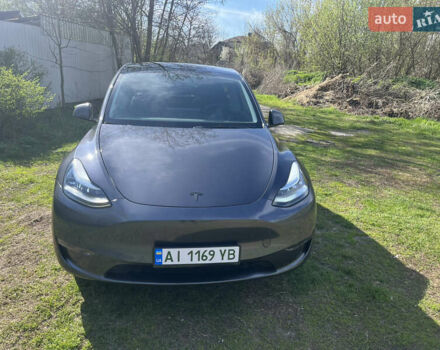 Серый Тесла Model Y, объемом двигателя 0 л и пробегом 68 тыс. км за 33000 $, фото 4 на Automoto.ua