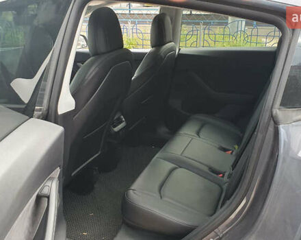 Тесла Model Y 2021 в Киеве на Automoto.ua Серый Тесла Model Y, объемом двигателя 0 л и пробегом 84 тыс. км за 27900 $, фото 14 на Automoto.ua