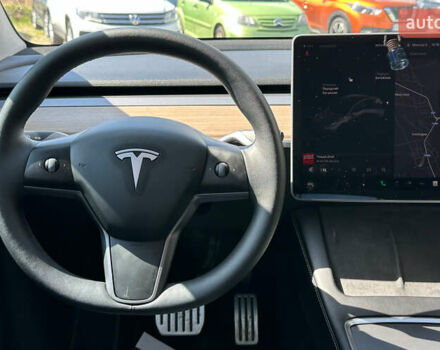 Сірий Тесла Model Y, об'ємом двигуна 0 л та пробігом 68 тис. км за 25500 $, фото 17 на Automoto.ua