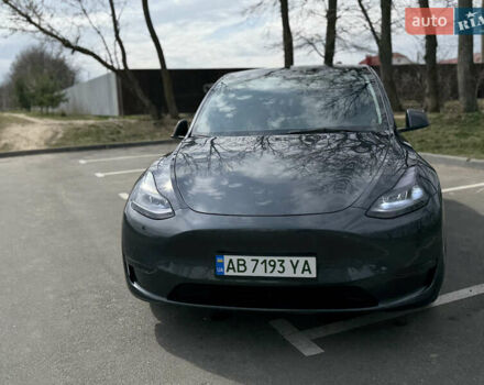 Серый Тесла Model Y, объемом двигателя 0 л и пробегом 96 тыс. км за 27500 $, фото 4 на Automoto.ua