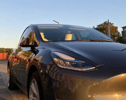Серый Тесла Model Y, объемом двигателя 0 л и пробегом 98 тыс. км за 25300 $, фото 4 на Automoto.ua