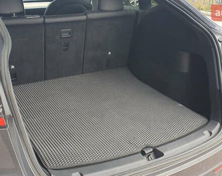 Тесла Model Y 2021 в Киеве на Automoto.ua Серый Тесла Model Y, объемом двигателя 0 л и пробегом 84 тыс. км за 27900 $, фото 27 на Automoto.ua