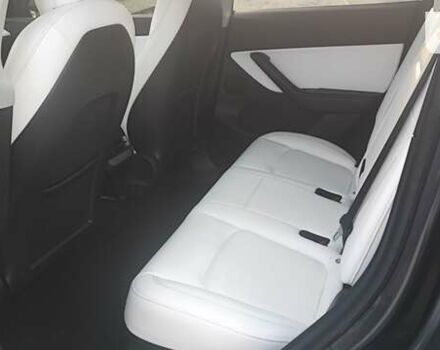 Серый Тесла Model Y, объемом двигателя 0 л и пробегом 61 тыс. км за 22900 $, фото 12 на Automoto.ua