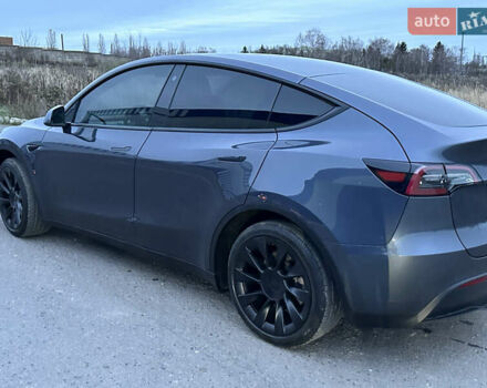 Серый Тесла Model Y, объемом двигателя 0 л и пробегом 110 тыс. км за 23700 $, фото 6 на Automoto.ua