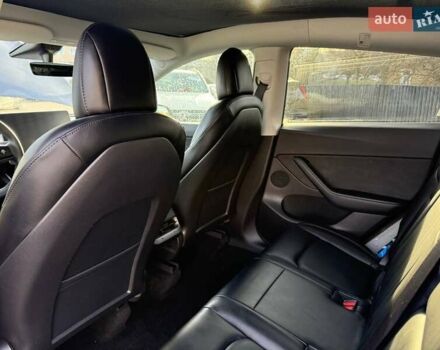 Сірий Тесла Model Y, об'ємом двигуна 0 л та пробігом 180 тис. км за 16900 $, фото 12 на Automoto.ua