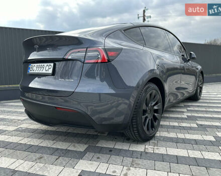 Серый Тесла Model Y, объемом двигателя 0 л и пробегом 89 тыс. км за 26500 $, фото 5 на Automoto.ua