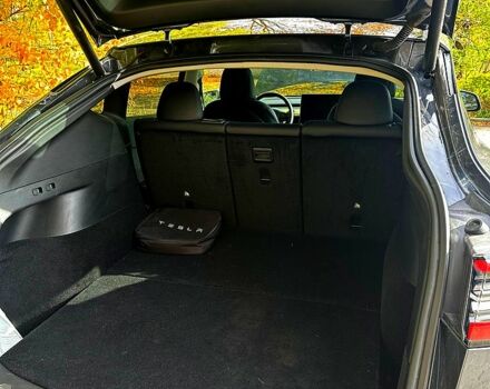 Тесла Model Y 2021 в Каменское - Днепродзержинск на Automoto.ua Серый Тесла Model Y, объемом двигателя 0 л и пробегом 62 тыс. км за 29000 $, фото 9 на Automoto.ua